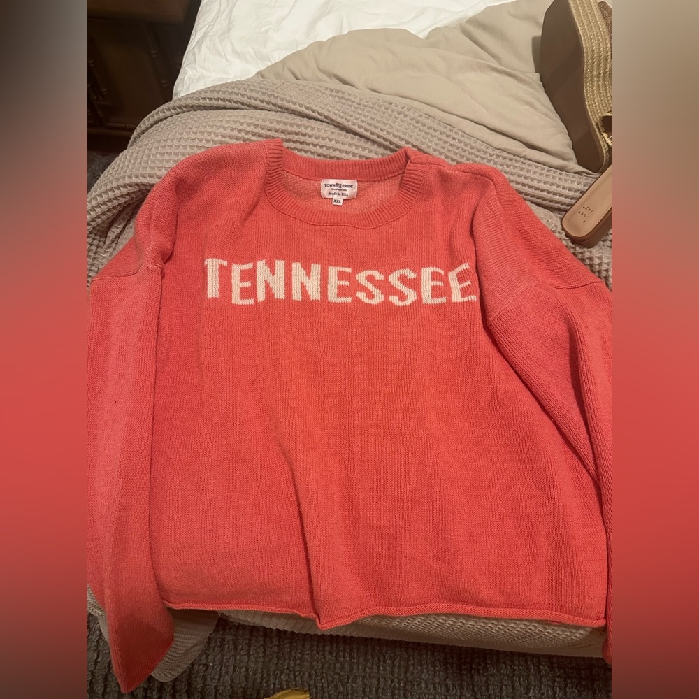 Tennessee Coral Sweater